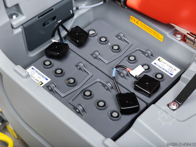 Hako Scrubmaster B30 CL BATTERIE NUOVE Hako Scrubmaster B30 CL TB430 - 2020y - 93h