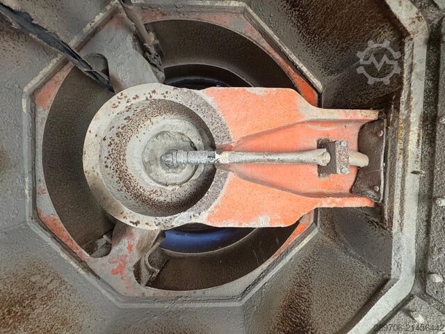 Krossutrustning Metso HP 4