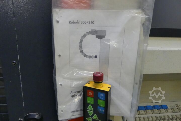 Charmilles drátová elektroerozivní řezačka Charmilles Robofil 310