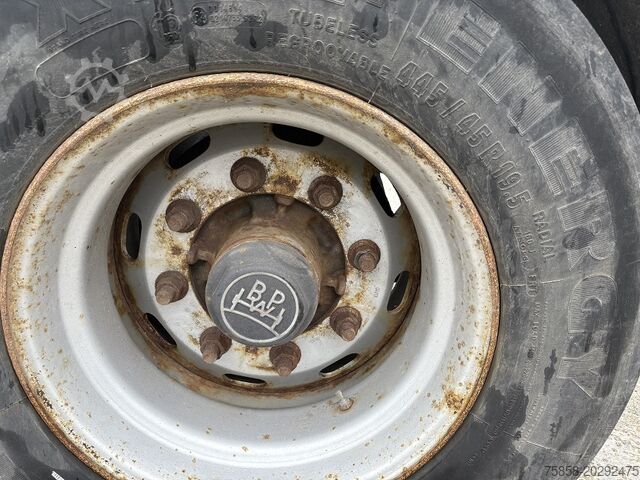 Chasis de intercambio de remolques Schwarzmüller Verzinkt+Breitreifen+lange Federbälge