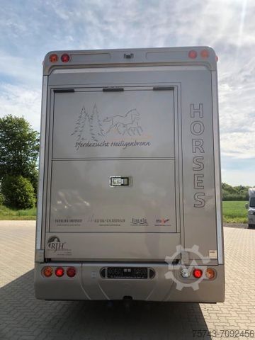 Camion pentru transport bovine SCANIA P 450 RJH  Pferde POP-OUT