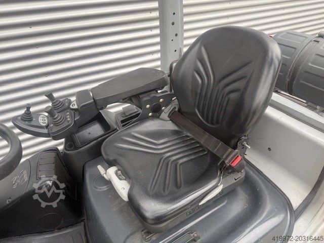Περονοφόρα ανυψωτικά LPG Still RX70-35T