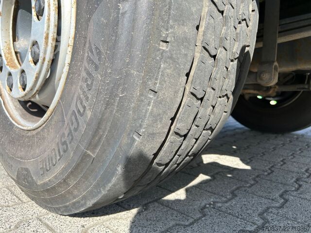 Háromirányú billenő teherautó DAF CF 510 / Bordmatik / abnehmbarer Kran + Funk