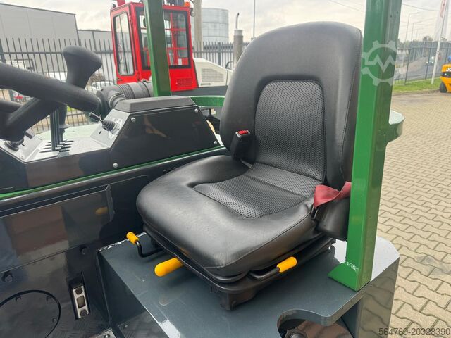 Stivuitor cu patru direcții Combilift CB3000// Diesel// Perfect / Only 5185 h
