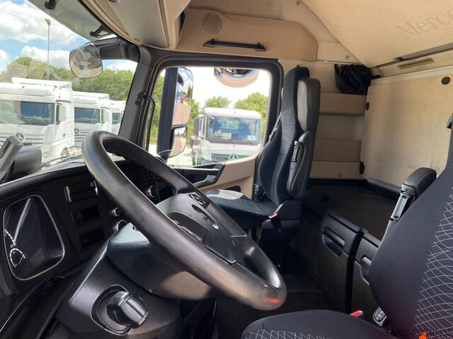 Τυπική μονάδα τράκτορα Mercedes-Benz Actros 1848 LS STH Luft AUT Navi AHK SpurH ACC