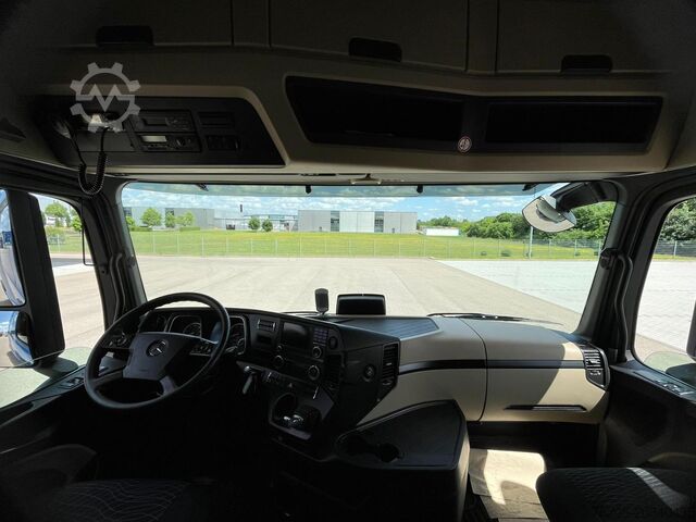 Τυπική μονάδα τράκτορα Mercedes-Benz Actros 1848 LS STH Luft AUT Navi AHK SpurH ACC