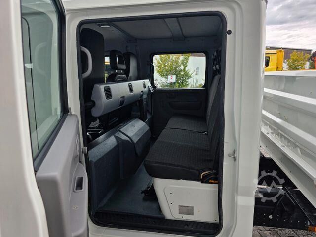 Benne Mitsubishi Fuso Canter 7C18D DoKa 7 Sitze AHK