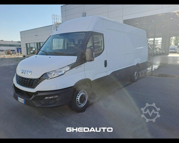 Minibus IVECO DAILY 35S16 2.3 FURGONE PASSO LUNGO