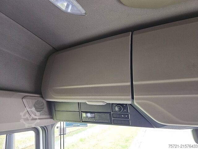 Standard-SZM DAF XF 530 NGD