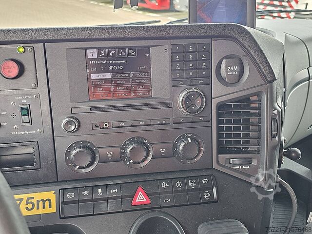 Transport chłodniczy/mrożony MERCEDES-BENZ ANTOS 1835 FRIGO TAILLIFT