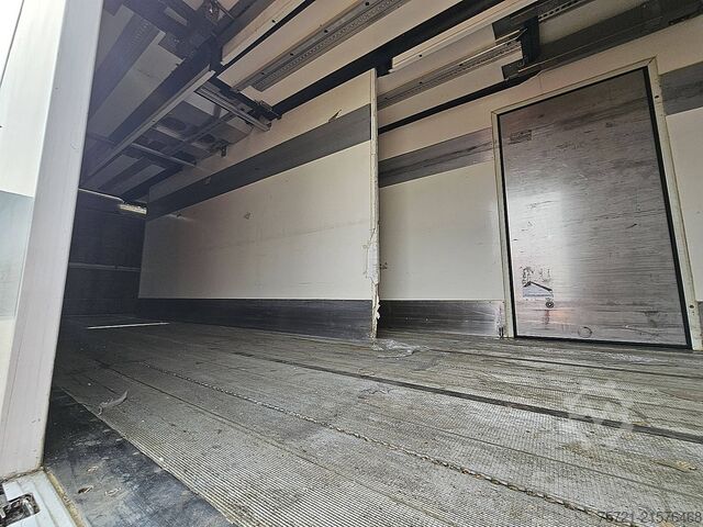 Transport chłodniczy/mrożony MERCEDES-BENZ ANTOS 1835 FRIGO TAILLIFT