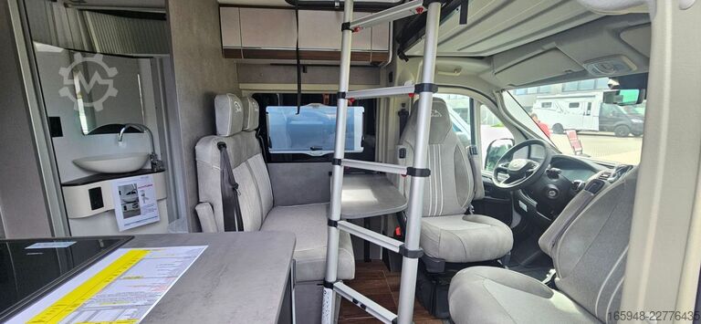 Autocaravana PÖSSL PÖSSL Summit Shine 540 Aufstelldach Automatik