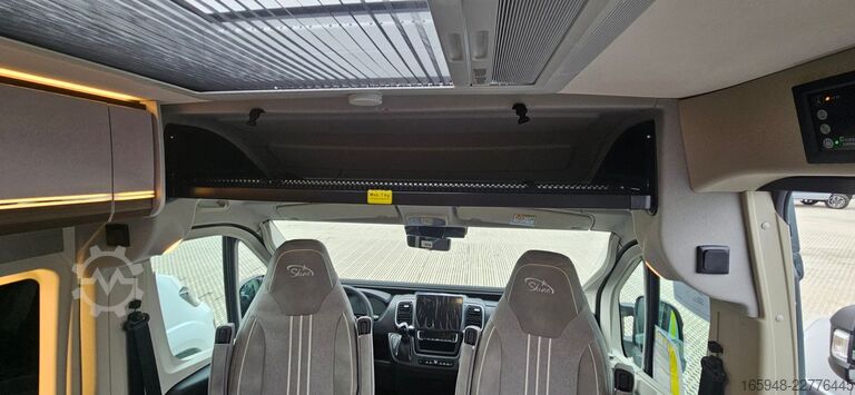 Autocaravana PÖSSL PÖSSL Summit Shine 600 L*Automatik*Heavyfahrwerk