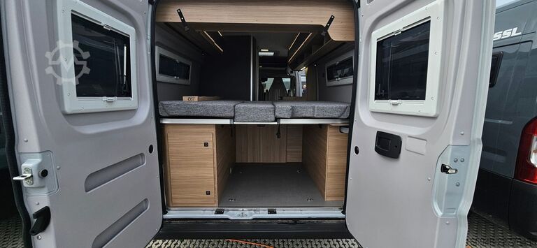 Autocaravana PÖSSL PÖSSL Summit Shine 600 L Elegance*Automatik*