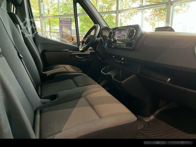 Kiepwagen bestelauto MERCEDES-BENZ eSprinter 320 Kasten PRO AHK/Navi/Rückfahrkamera