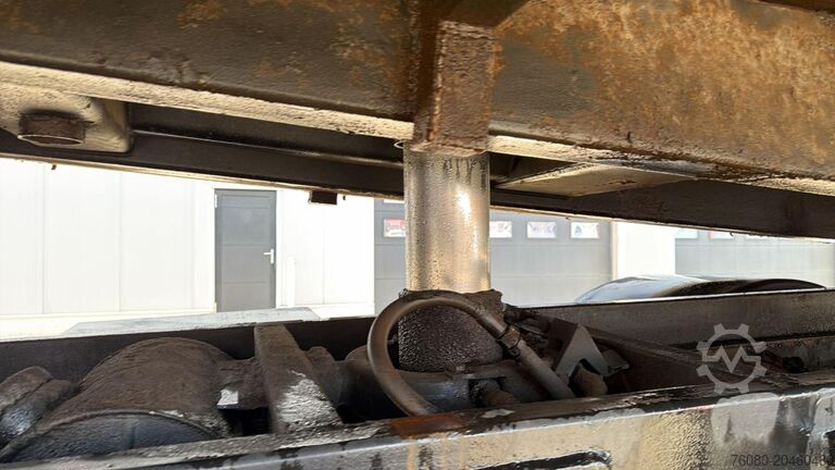 Ribaltabile su 3 lati Volvo FL 6-18 (10 BOLTS / POMPE MANUELLE / MANUAL PUM...