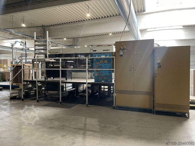 Máquina perforadora Bobst SP 102 CER