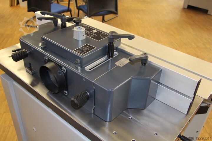 Freesmachine met draaibare as Felder F-700 Z