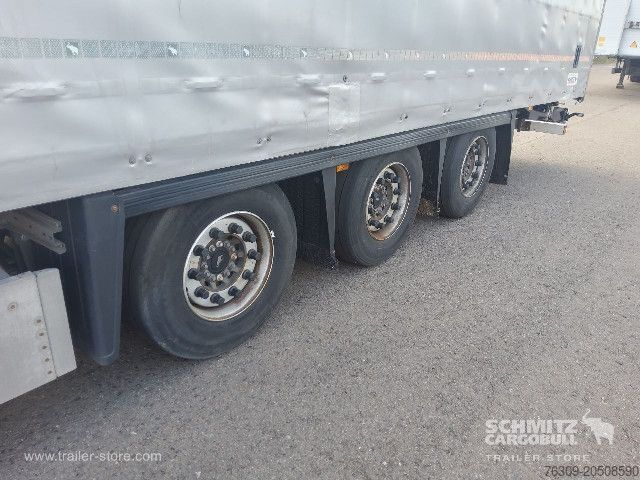 Open semitrailer with tarp Schmitz Cargobull Curtainsider Mega Getränke