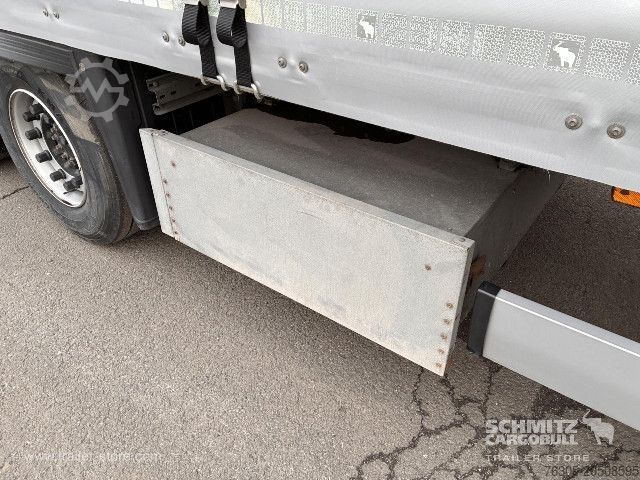 Semi-remorque bâchée Schmitz Cargobull Curtainsider Mega Getränke