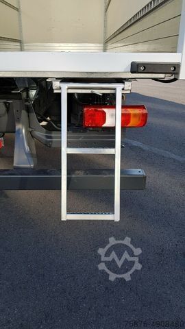 Vrachtwagen met bakwagen MERCEDES-BENZ Atego 12xx Koffer 730 x 249 x 265 cm