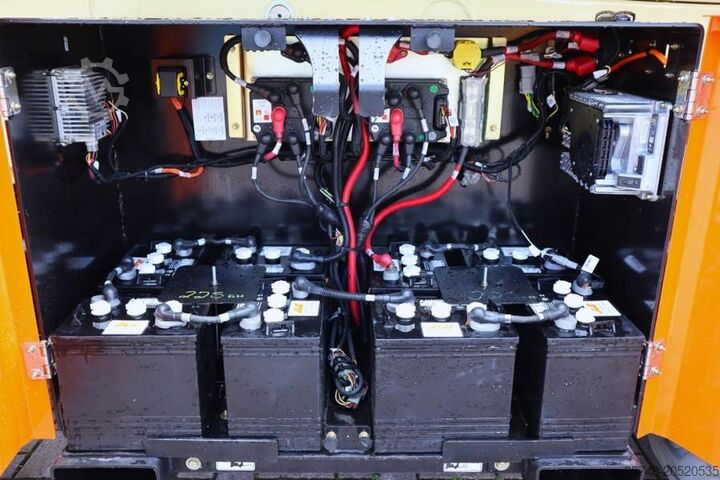 Scherenhebebühne JLG ERT3369 Unused, Electric, 12m Working Height, 454k