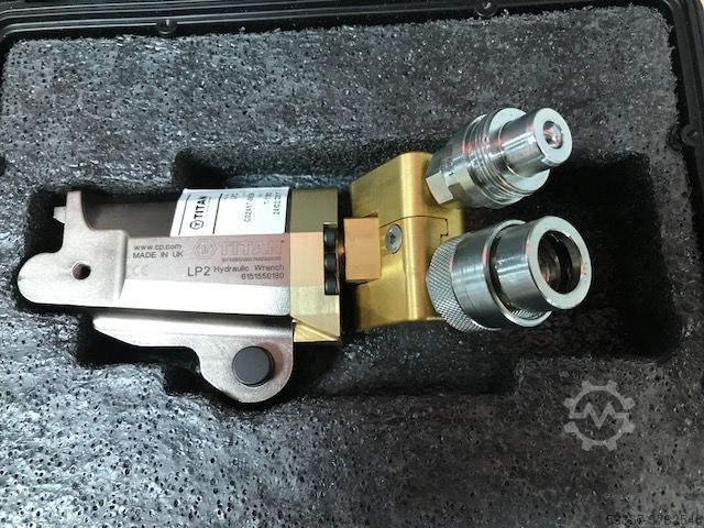 Hydraulic high-torque wrench Titan LP2