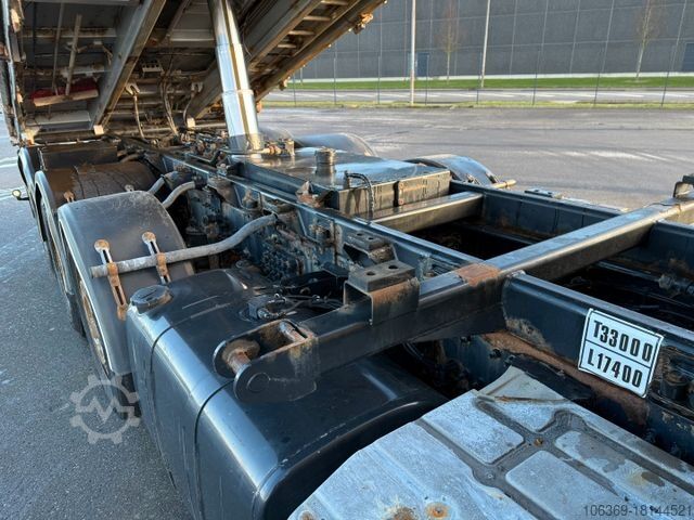 Camião basculante VOLVO FMX500 8x4/4 Steel tipper / Kipper