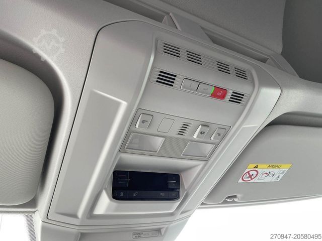 Dodávka s vysokou střechou VOLKSWAGEN Crafter MIXTO 35 L3H3 Autom NAV SITZH ACC 5SITZE