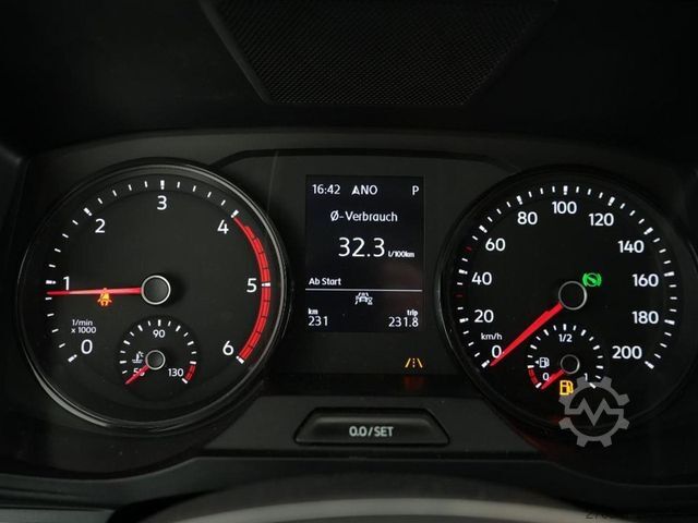 Magas tetős furgon VOLKSWAGEN Crafter Kasten 35 L3H3 Autom. NAVI SITZHZ ACC