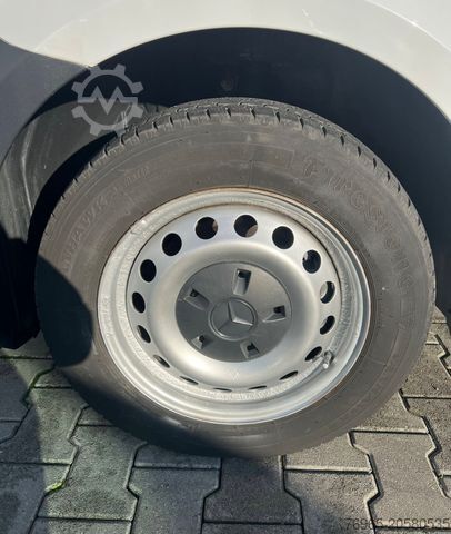 Dobozos furgon MERCEDES-BENZ Vito 116 LANG KLIMA TEMPOMAT PDC 2-SITZER REGALE