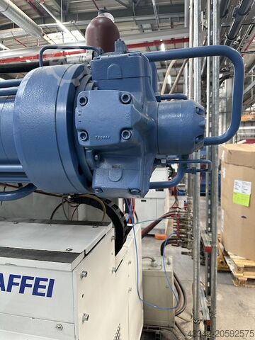 Máquina de moldagem por injecção KraussMaffei KM300-1900C2