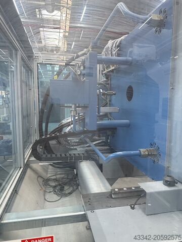 Máquina de moldagem por injecção KraussMaffei KM300-1900C2