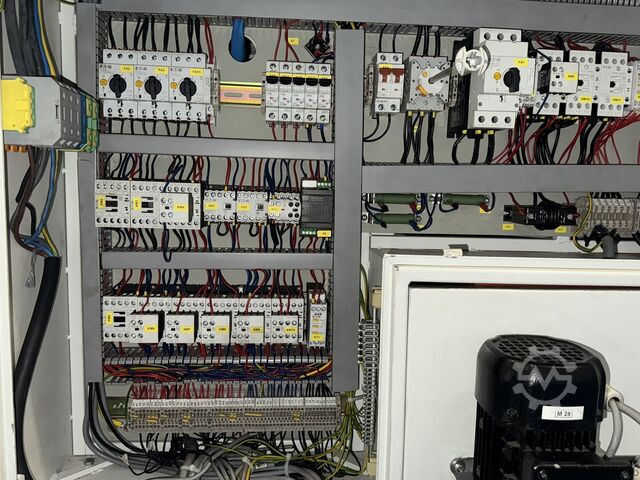 Centrale draaibank Trens SUI 80