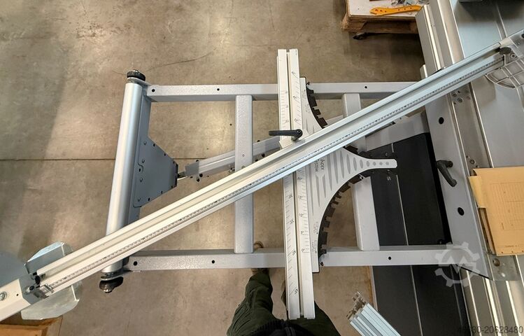 Συρόμενο τραπέζι πριόνι Felder K 700 S