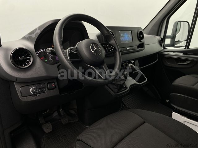 Vrachtwagen met bakwagen MERCEDES-BENZ Sprinter 317 *LADEBORDWAND* +KAMERA (4332)