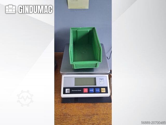 Optische Messmaschine KEYENCE IM-6020