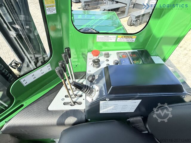 Chariot élévateur multidirectionnel Combilift C2500 TRIPLEX 4900 Width: 1900 mm GAS