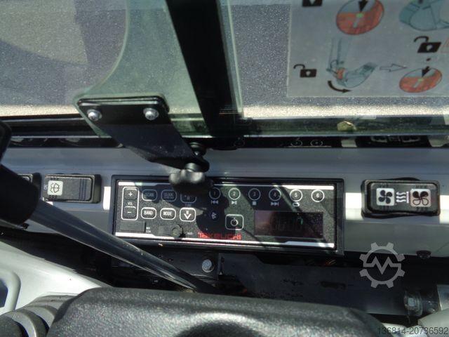 Mini excavator TAKEUCHI TB 225 Powertilt Löffel Taklock 2.400 kg