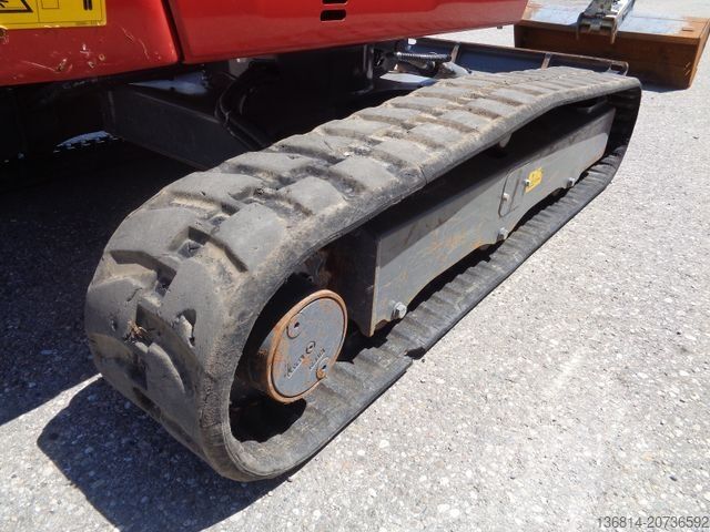 Mini excavator TAKEUCHI TB 225 Powertilt Löffel Taklock 2.400 kg