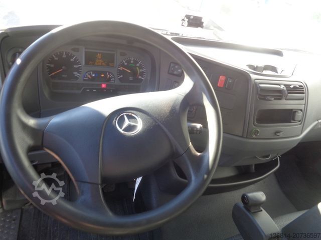 Camion bâché MERCEDES-BENZ Atego 816 L 7,2 M Schiebeplanen Tempomat