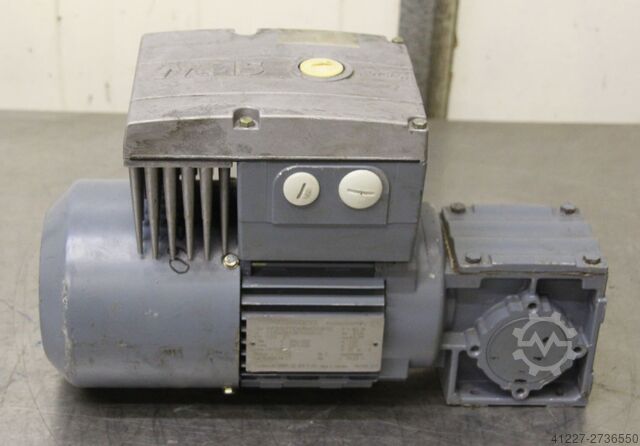 Getriebemotor Frequenzumformer 0,55 kW 60 U/min SEW-EURODRIVE WF20DT71D4/BMG/MM05