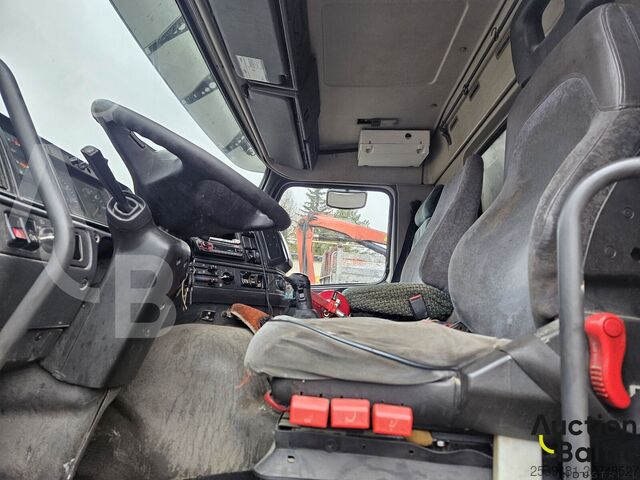 Çöp toplama aracı Volvo FM7