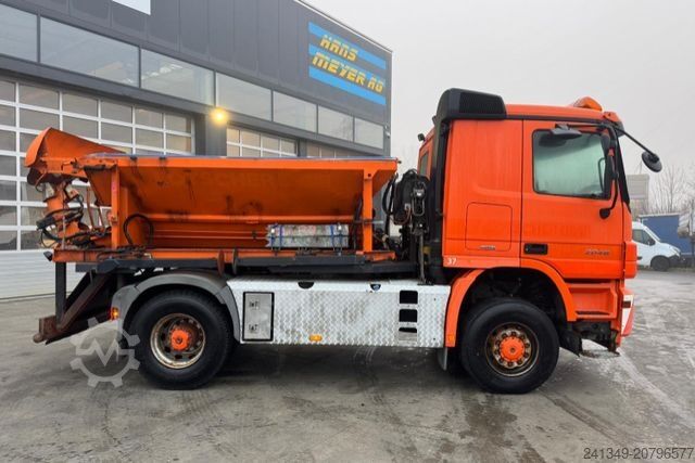 Standaard trekker MERCEDES-BENZ Actros 2048 4x4 Winterdienst