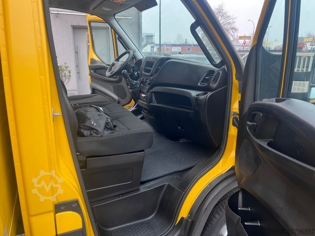 Vrachtwagen met bakwagen IVECO zlast 3300kg.TÜV 03/26