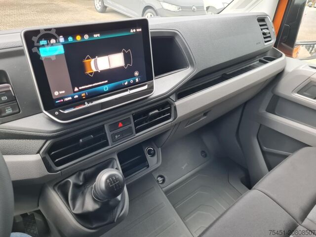 Pick-up van VW Crafter 35 Doka Pritsche MR AHK KLIMA PDC TEMPOMAT