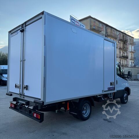 φορτηγό με κιβώτιο Iveco Daily 35c180