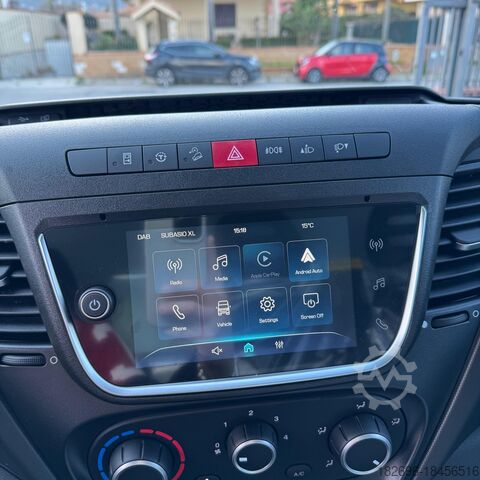 φορτηγό με κιβώτιο Iveco Daily 35c180