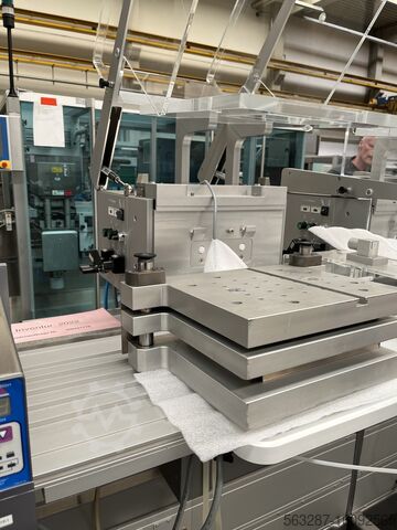 Termoformningsmaskin/blistermaskin Uhlmann UPS4ET