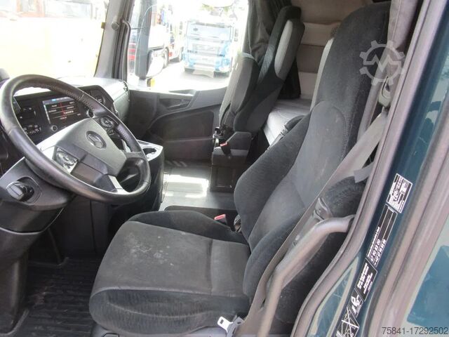 Vrachtwagen met kraan Mercedes-Benz Actros 3563 8x4 Euro 6 HMF 4020-K6